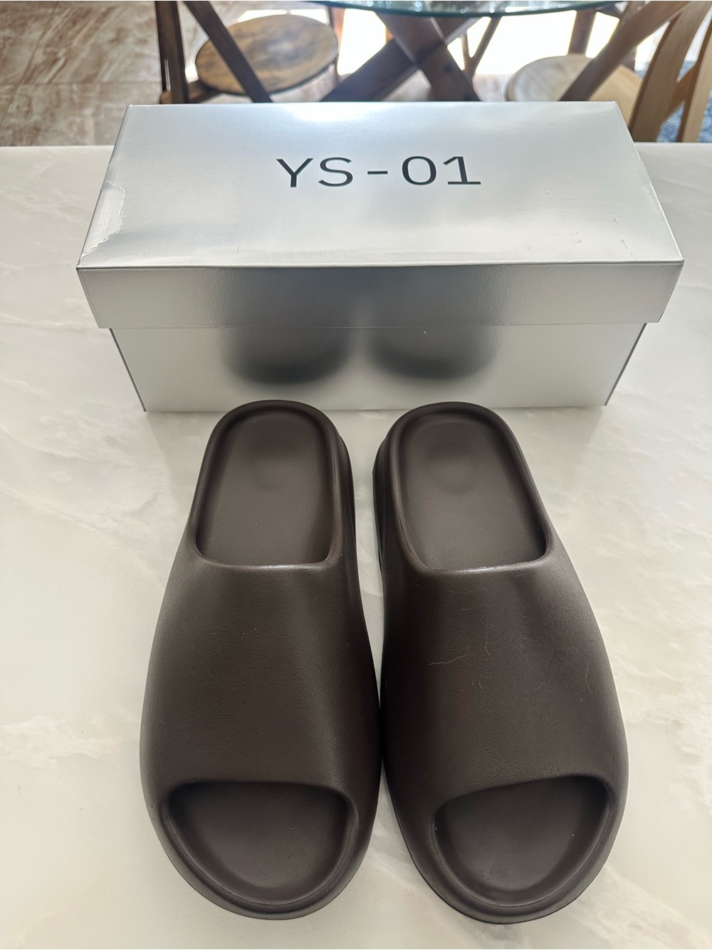 Yeezy Slides NWT